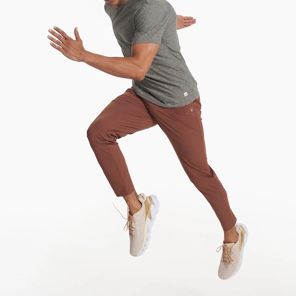 Vuori Fleet Pants Men’s Medium Chesnut Brown Lightweight Workout Gym Running - Picture 1 of 13